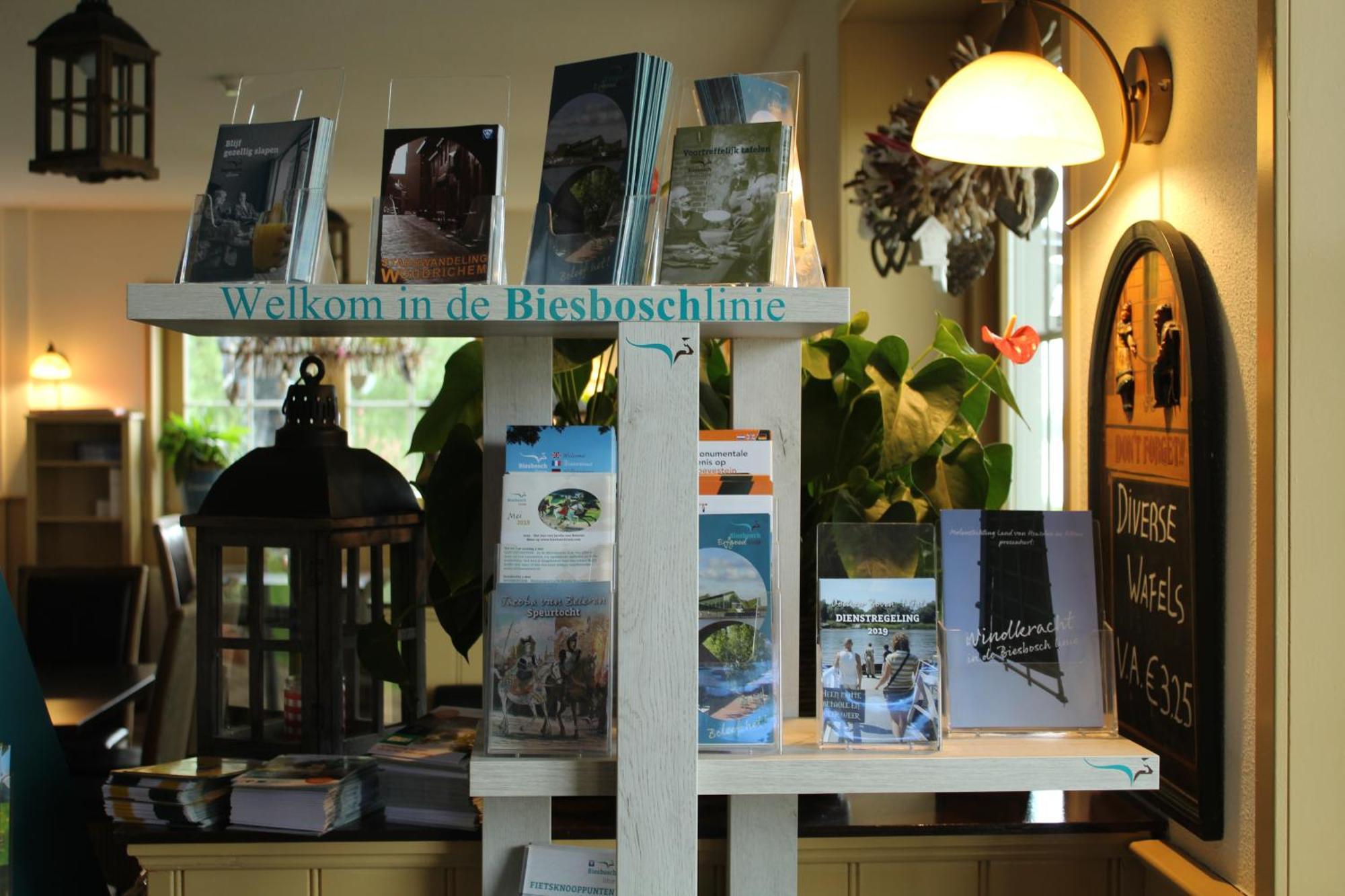 Hotel De Brabantse Biesbosch à Werkendam Extérieur photo