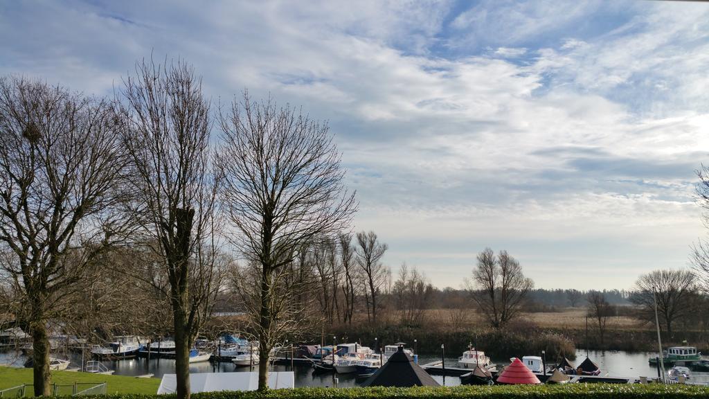 Hotel De Brabantse Biesbosch à Werkendam Extérieur photo