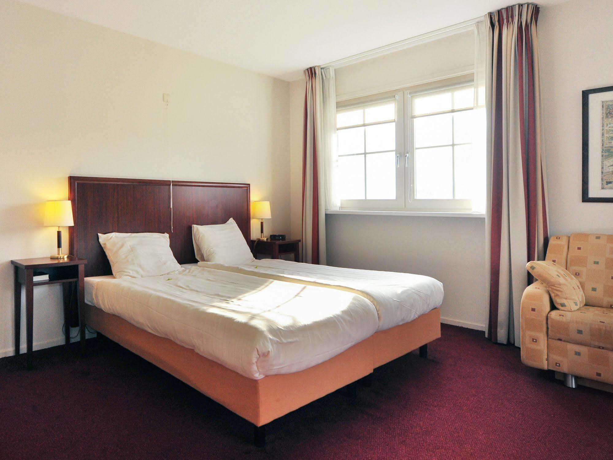 Hotel De Brabantse Biesbosch à Werkendam Extérieur photo